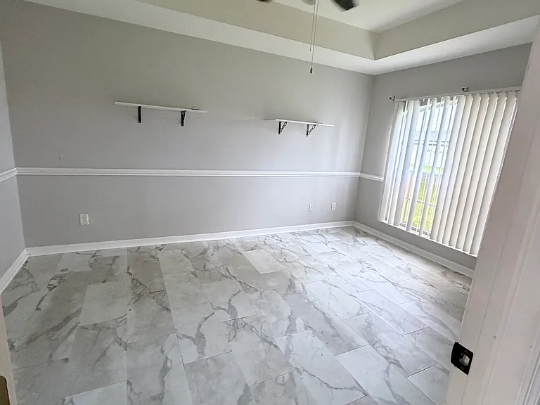 3806 SW 15th Pl — Photo 6