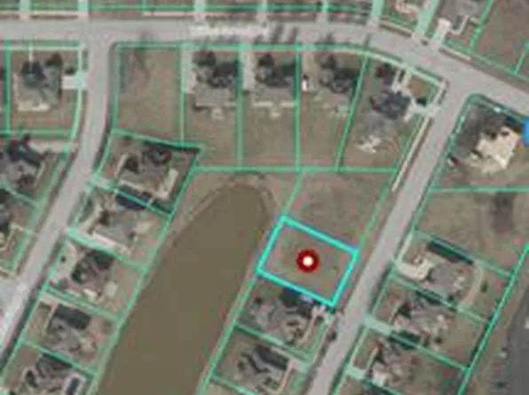 916 Stonebridge Dr, Schererville, IN 46375