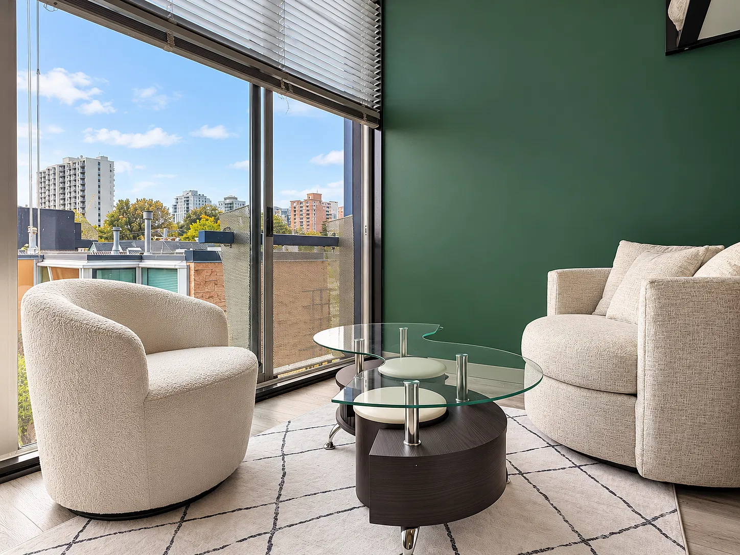 1 bed, 450 sqft, $2,250 — Photo 1