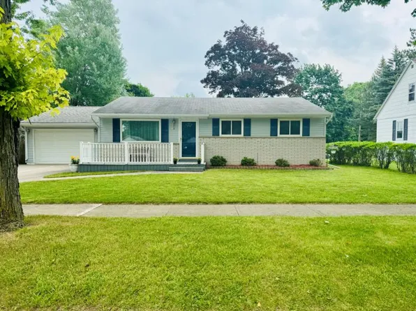 330 North St, Bad Axe, MI 48413