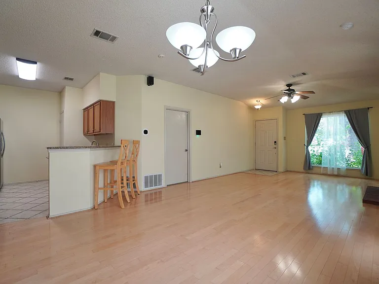 14009 Conner Downs Dr — Photo 7