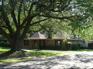 177 Atlas Rd, Youngsville, LA 70592