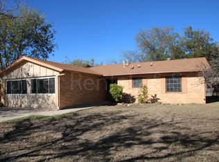 909 Edwards St, Copperas Cove, TX 76522