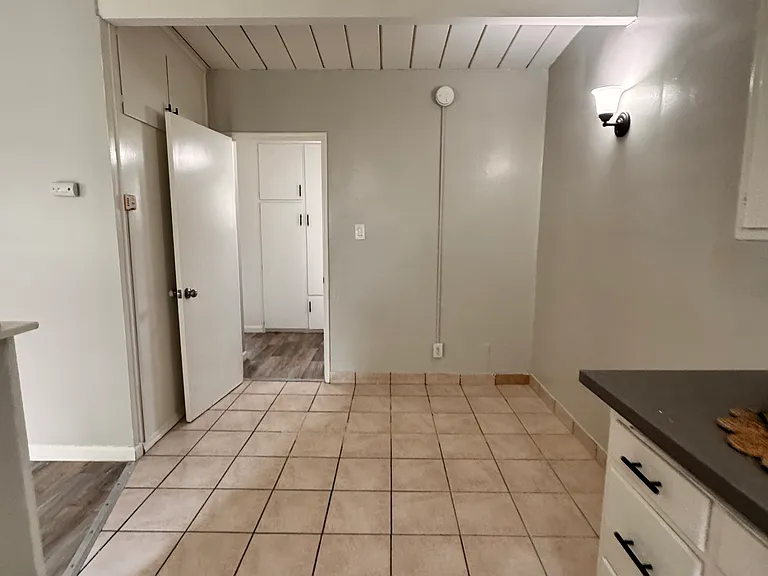 1214 Boynton St #15 — Photo 14