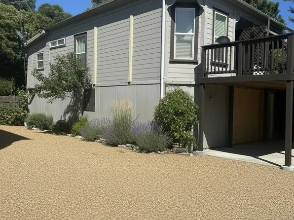 119 S Riverside Ave, Courtland, CA 95615