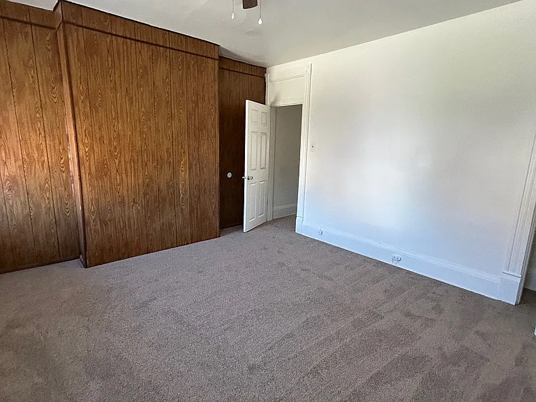 208 W Elizabeth St — Photo 14