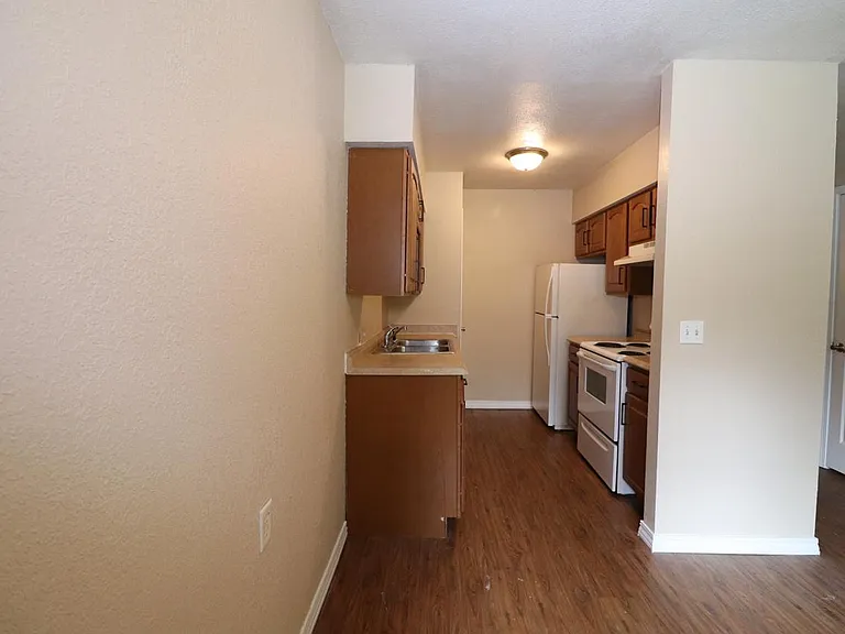 23053 Main St #14 — Photo 17