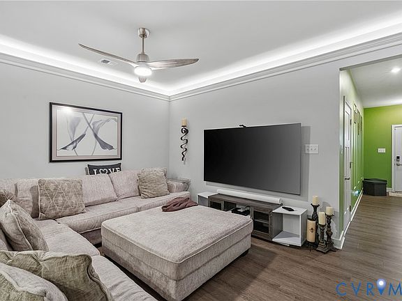 2nd image of 10844 Genito Square Dr