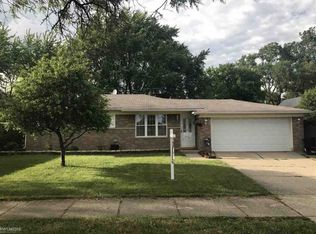 14449 E Thirteen Mile Rd, Warren, MI 48088