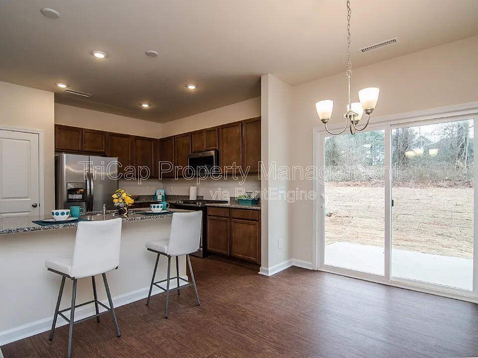 335 White Oak Ridge Dr
