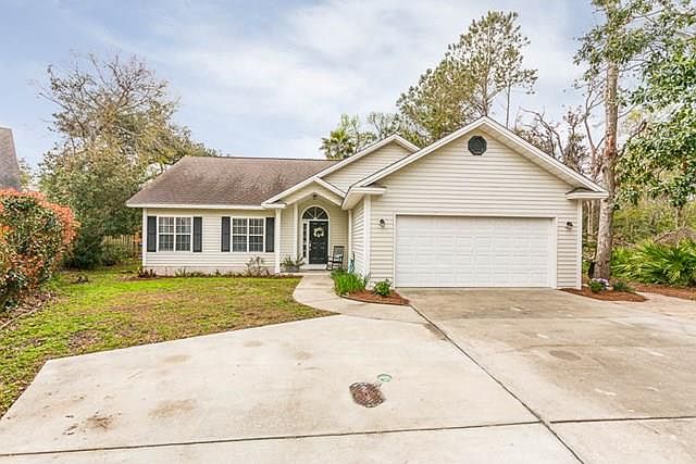 1st image of 114 Kingswood Ct