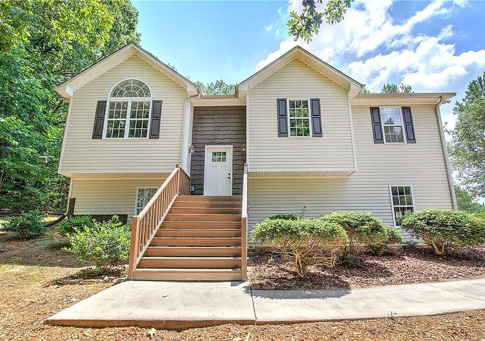 1st image of 290 Whispering Waters Dr