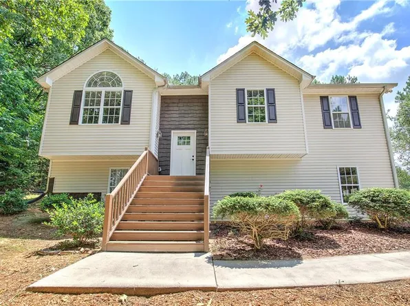 290 Whispering Waters Dr, Jasper, GA 30143
