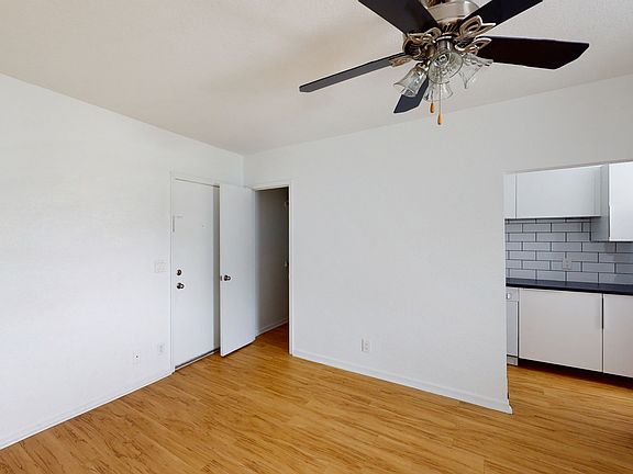 Dining/Living room
