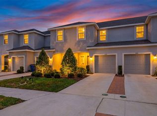6425 Fairmont Ln, Palmetto, FL 34221