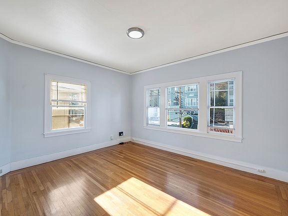 2nd image of 864 York St #4