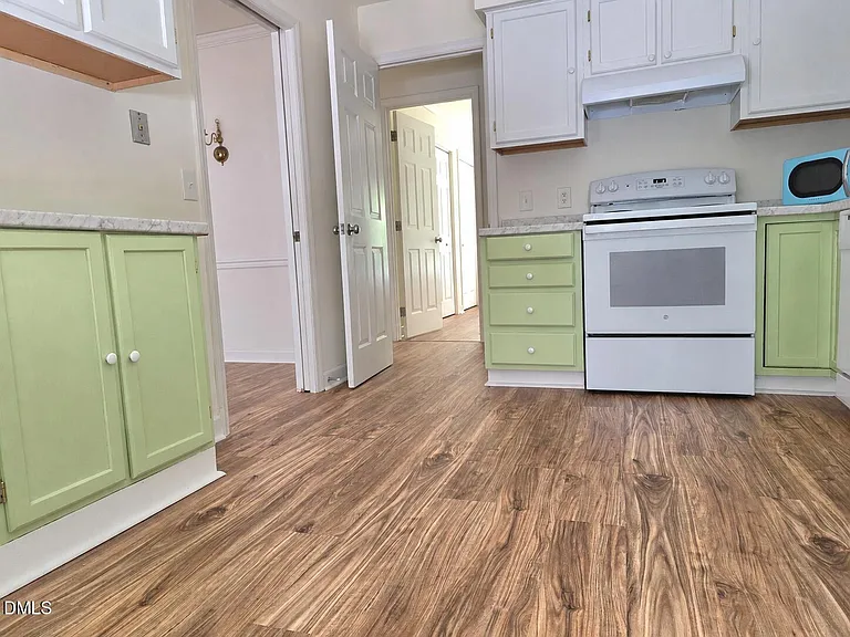 223 Forbush Mountain Dr — Photo 9