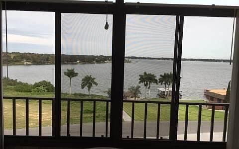 5th image of 524 Lake Clay Dr S