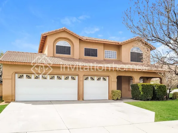4208 Sungate Dr, Palmdale, CA 93551
