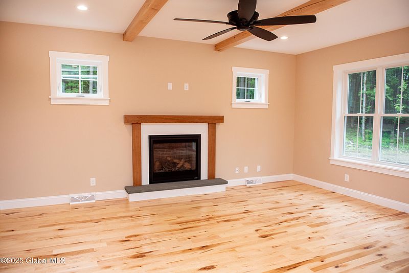 3rd image of 398 Wilton Road
