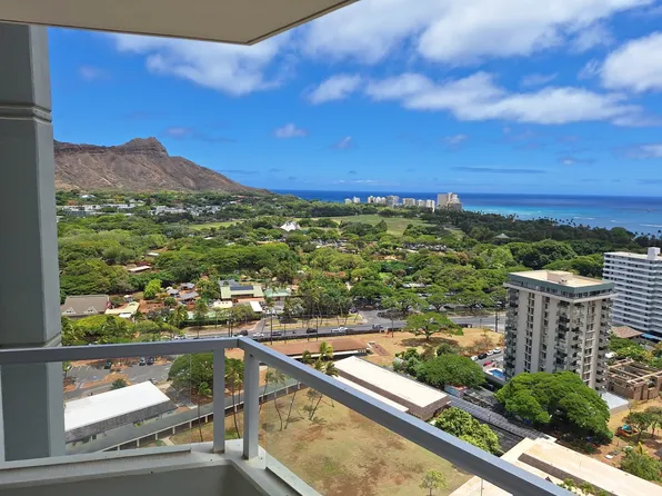 2600 Pualani Way, Honolulu, HI
