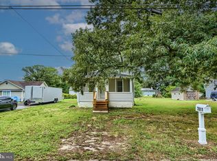 7811 Chesapeake Rd, Pasadena, MD 21122