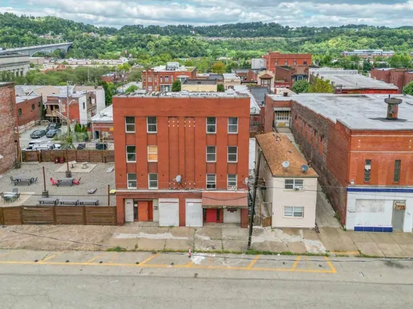 215-219 E 9th Ave, Homestead, PA 15120