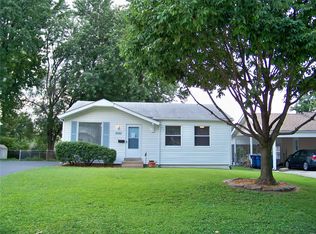 12161 Belaire Pl, Maryland Heights, MO 63043