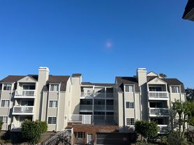 11672 Rochester Ave, 2 Bedroom