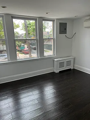 Rented by Audrey Dweck, LREB | media 4