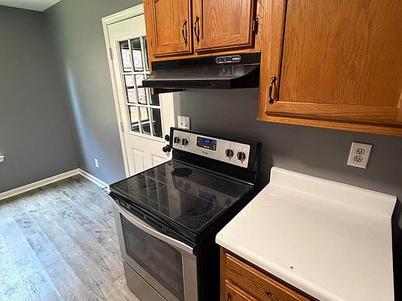 5th image of 9787 Riggan Dr
