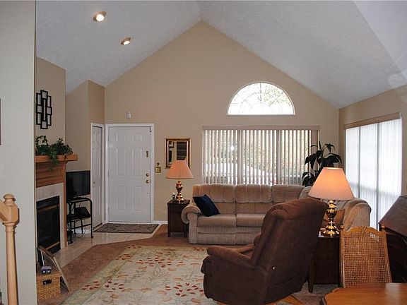3rd image of 23510 Grist Mill Ct