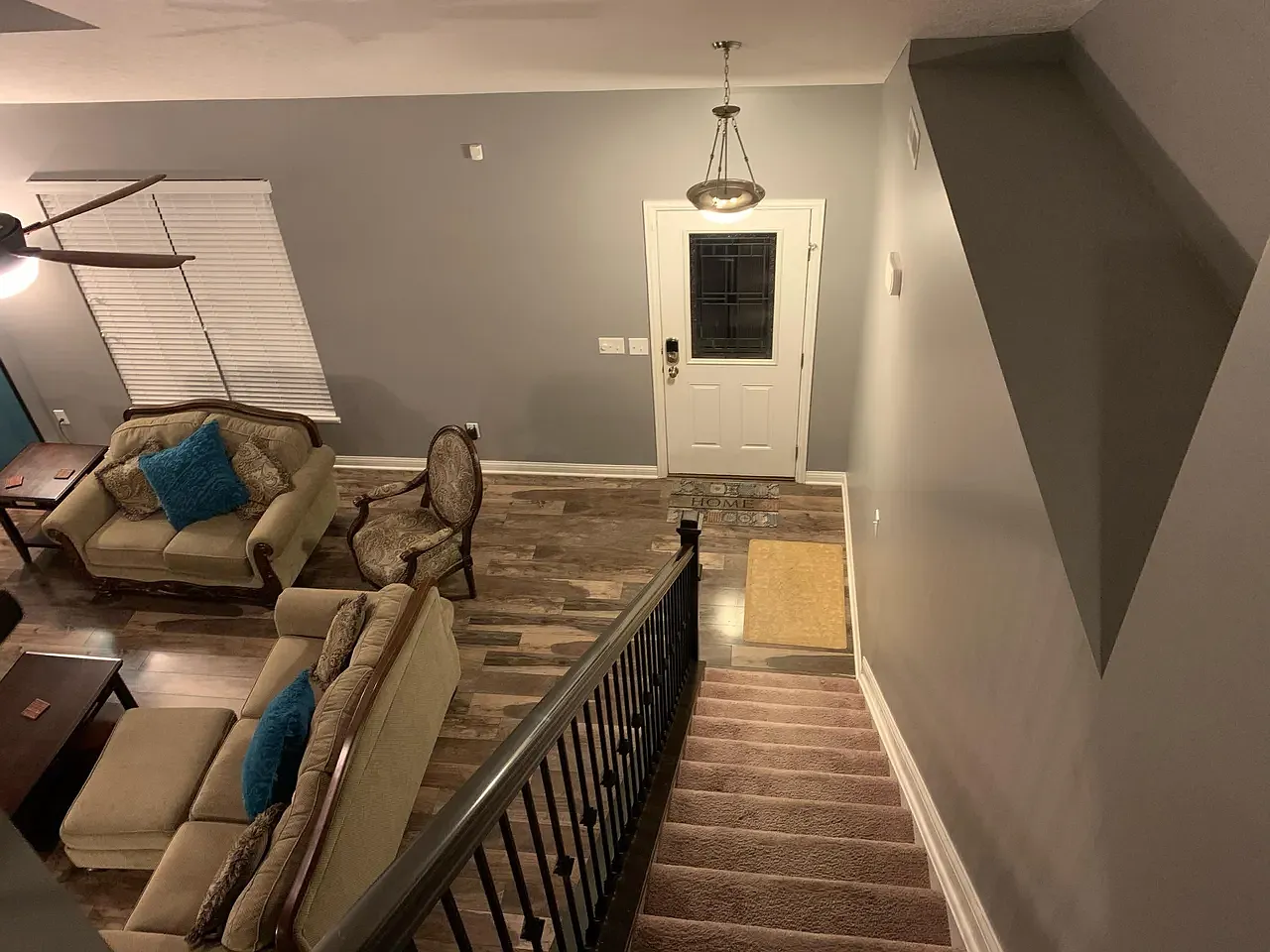 3 bed, 2.5 bath, 2015 sqft, $2,500 — Photo 3
