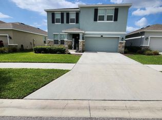 8033 Praise Dr, Tampa, FL 33625