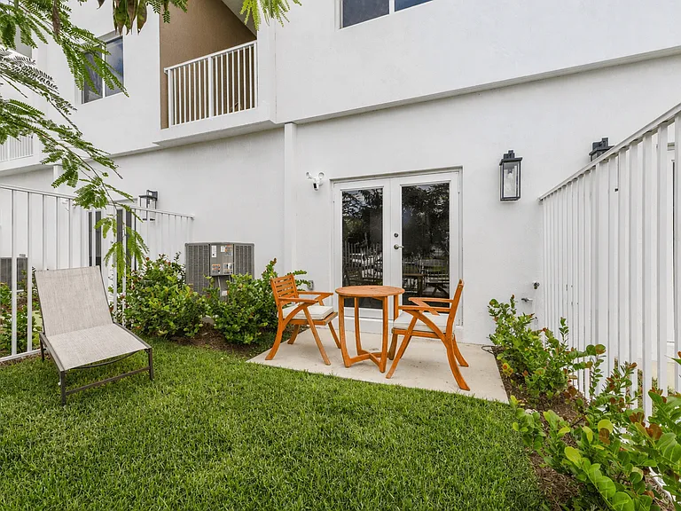 Pearl at Pompano Beach — Photo 3