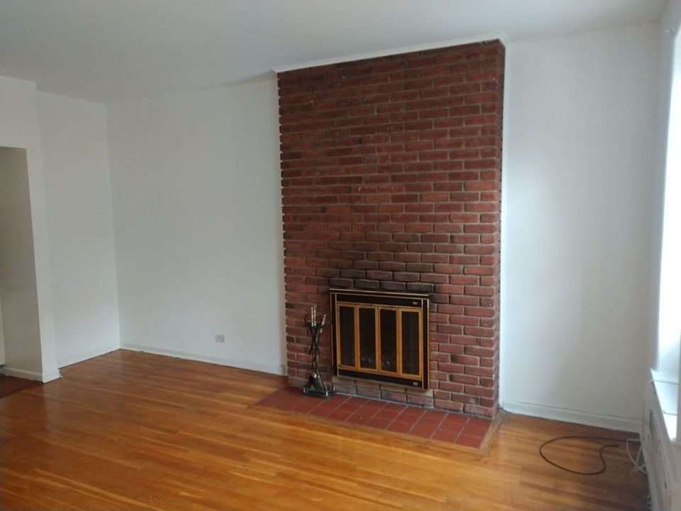 2nd image of 571 2nd Ave APT 3C