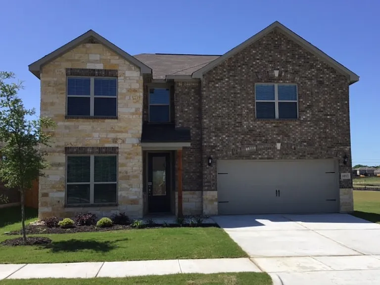 1012 Keystone Ct — Photo 1