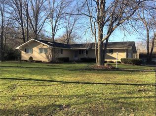 317 Landau Dr, Pulaski, PA