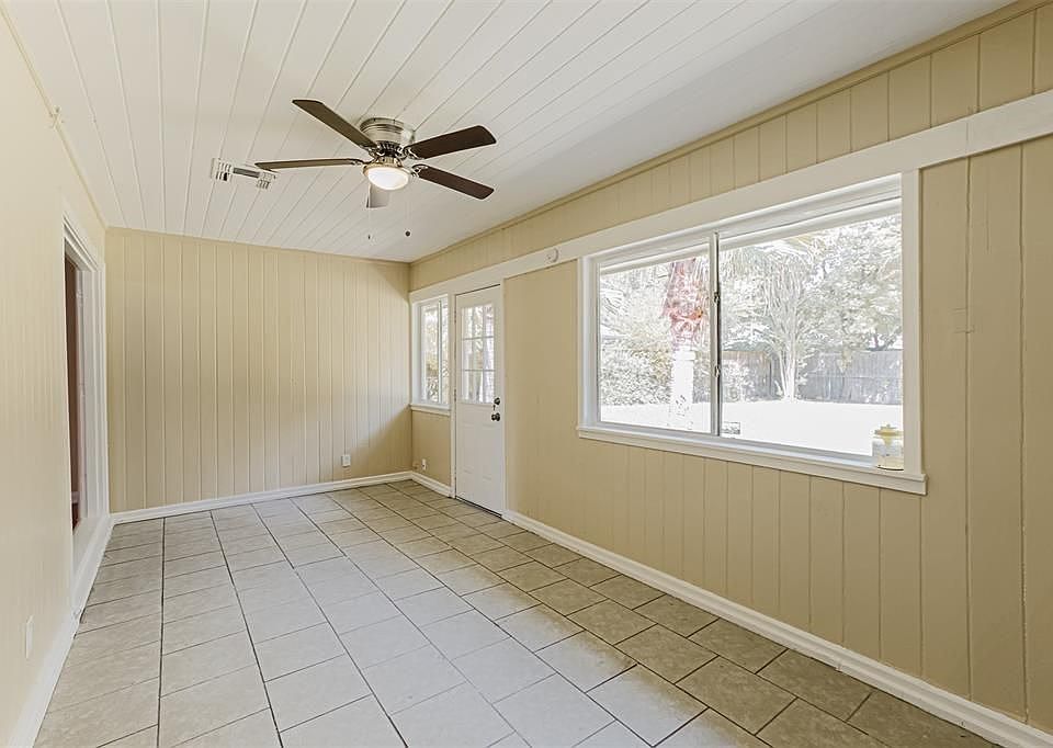 8307 Albacore Dr, Houston, TX 77074 | Zillow