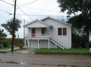 1811 54th St, Galveston, TX 77551
