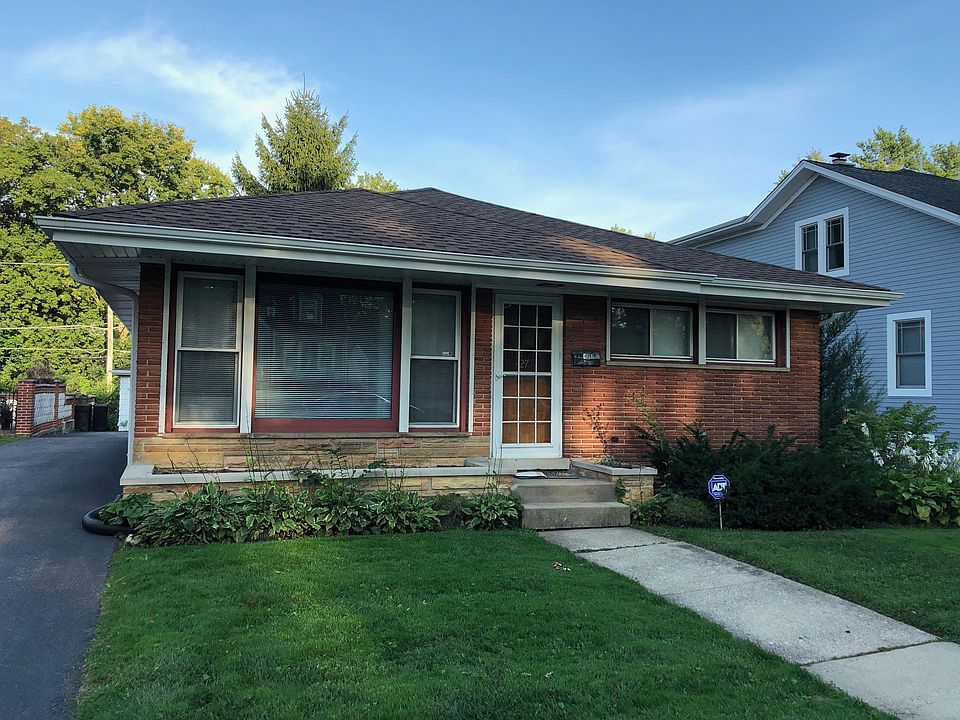 Front of home - new roof, new gutters, soffits, downspouts