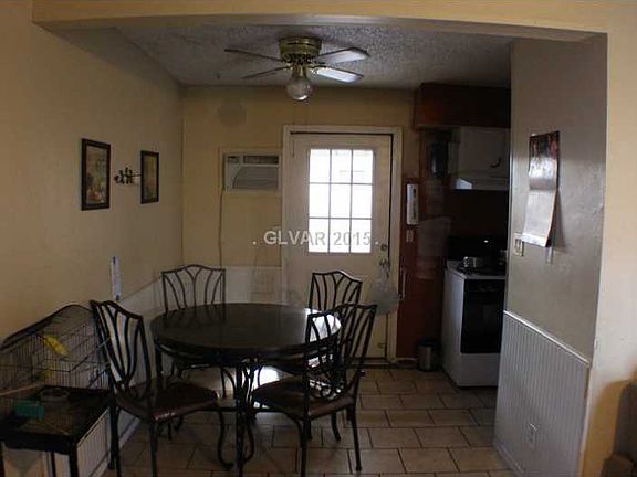 4th image of 580 Blue Lagoon Dr