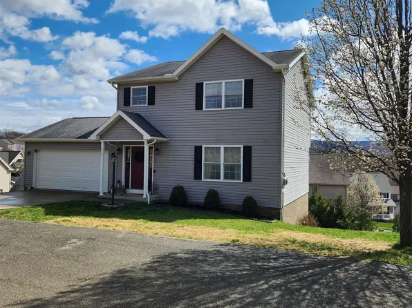 134 Summits Rdg, Morgantown, WV 26508