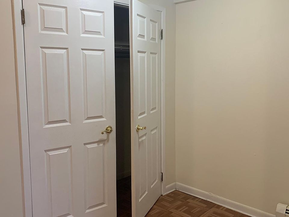 1st image of 10 Wilbur St