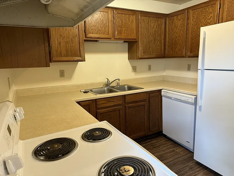 2149 N Michelle Ct E — Photo 12