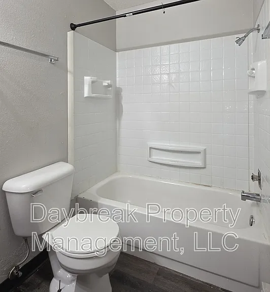 2408 3rd Ave N #12 — Photo 12