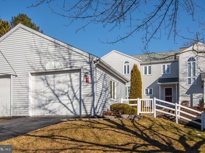 1810 Creek View Dr, New Cumberland, PA, 17070