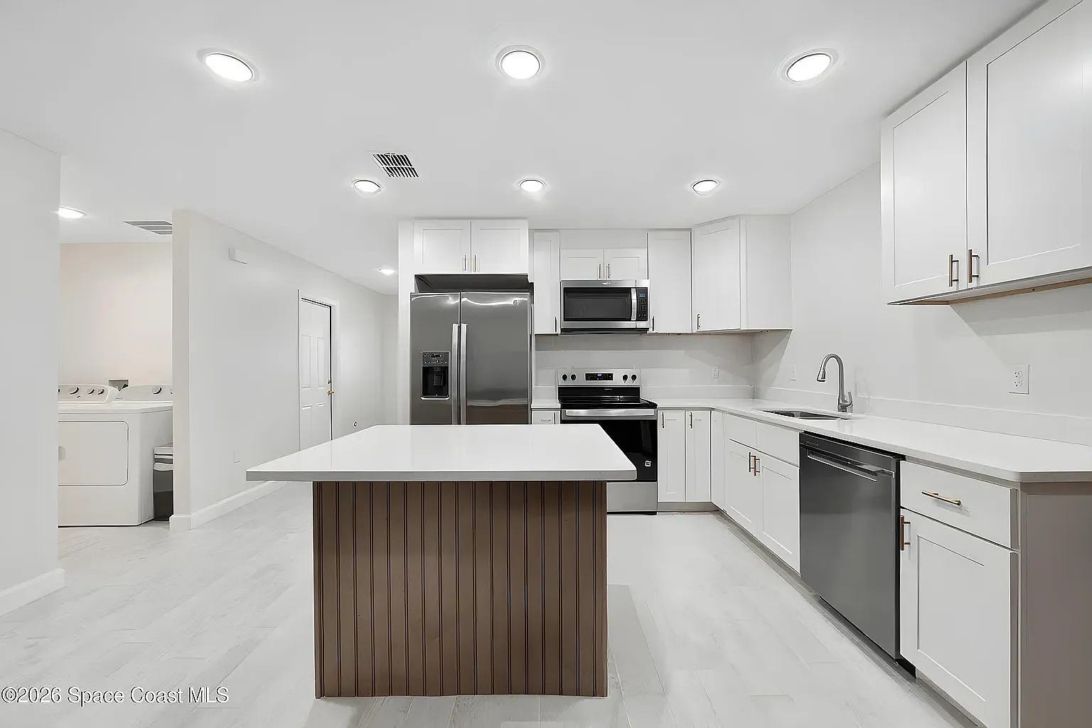 3 bed, 1170 sqft, $1,995 — Photo 3
