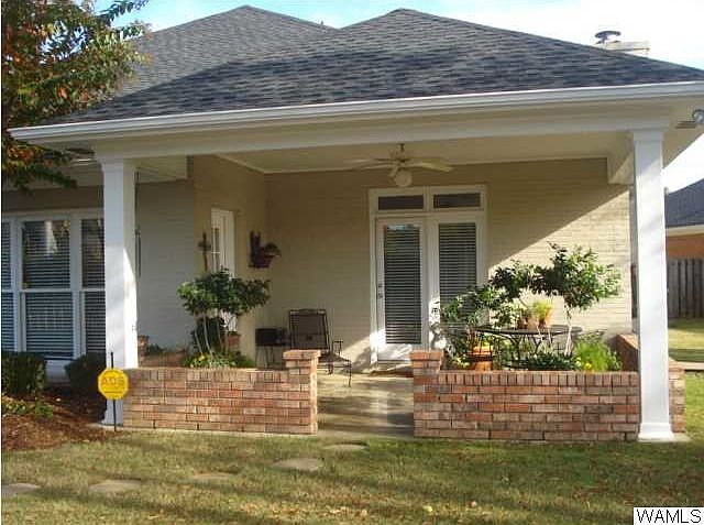 2nd image of 230 Tanglewood Cir