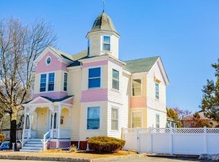 199 Burrill St, Swampscott, MA 01907